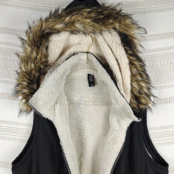 Athletic Collection Black Faux Fur Hooded Vest Size XL Lined - Picture 5 of 8